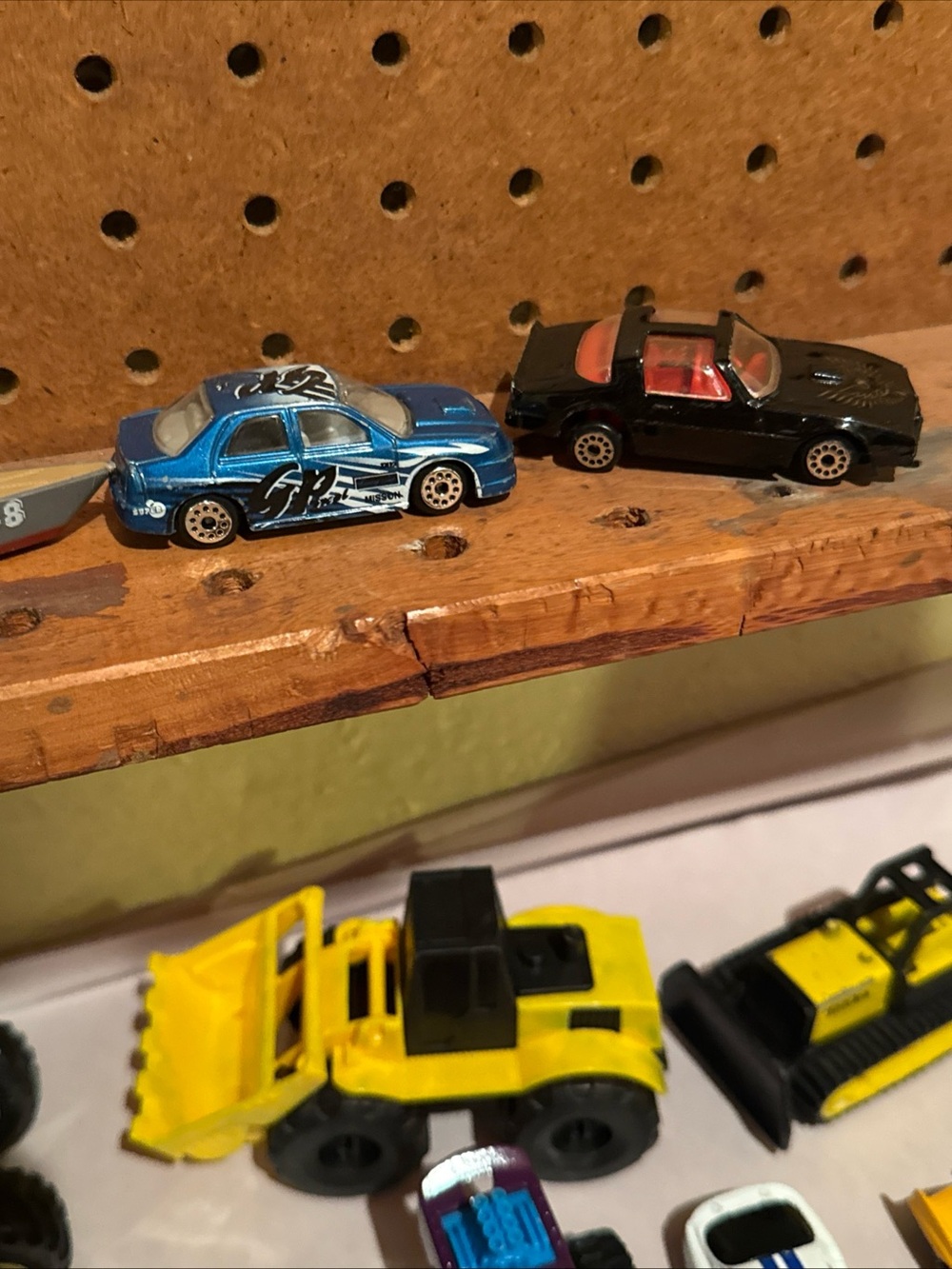 Assorted Kids Toy Cars - Multi-Color Vehicle Collection - Picture 7 of 16